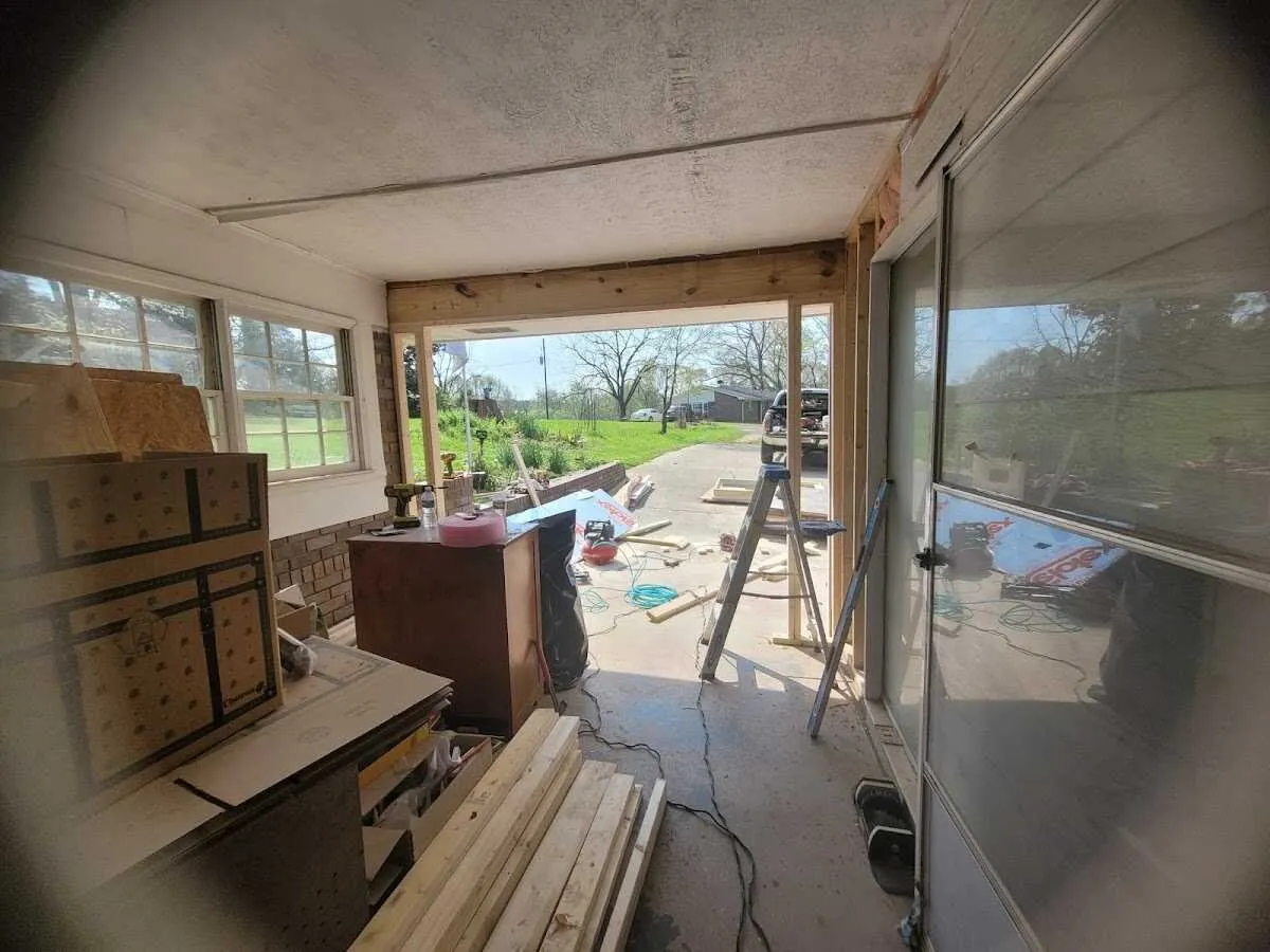 Air movers and dehumidifier for Drying & Dehumidification in Emmett